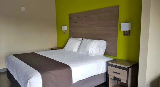 Номер Standard Empire Inn Cypress