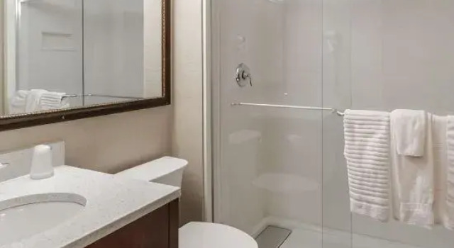 Четырёхместный люкс Comfort Inn & Suites West Springfield