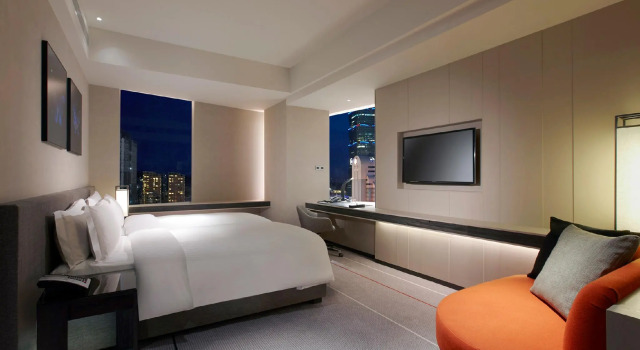Двухместный номер Premier Humble House Taipei, Curio Collection by Hilton