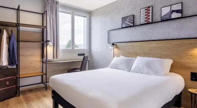 Номер Superior ibis Dijon Sud
