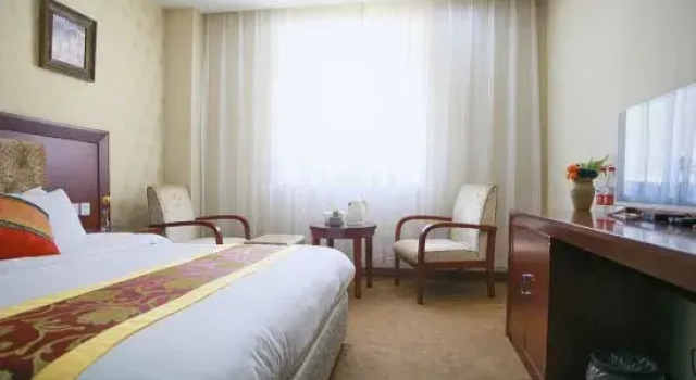 Daocheng Jingyang Hotel