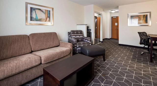 Neljän hengen Sviitti Best Western Plus Portage Hotel and Suites