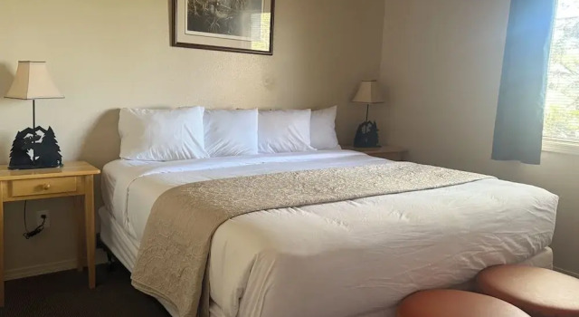 Люкс Mountain Landing Suites & RV Park