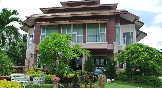 Phusuay Park View Hotel, Varaa Hotelli Hotellit North-Eastern Thailand pysäköinnillä, Pysäköinti