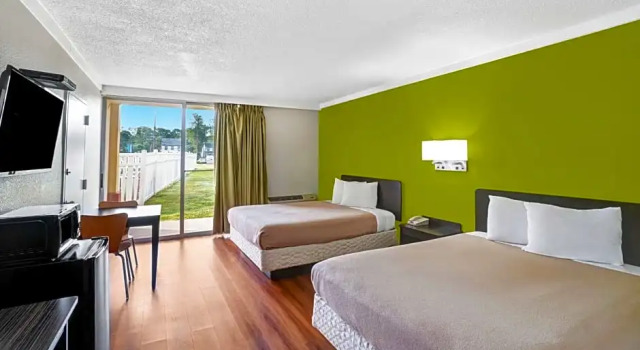 Четырёхместный номер Standard Motel 6 Lawrenceville, NJ