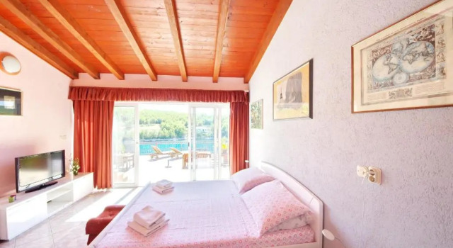 Apartments Villa Hraste Hvar, Prenota Appartamento Hotel a Croatian Islands con parcheggio, Parcheggio