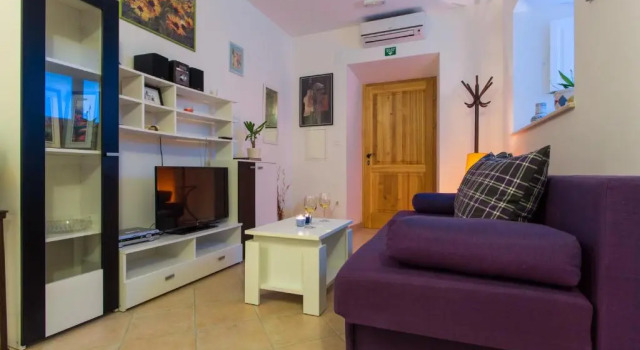 Nila's Place