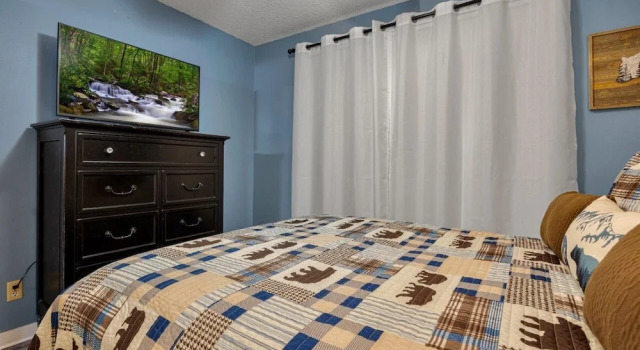 Bearadise Mountain Getaway, Book Lejlighed Hoteller i Newport med parkering, Parkering