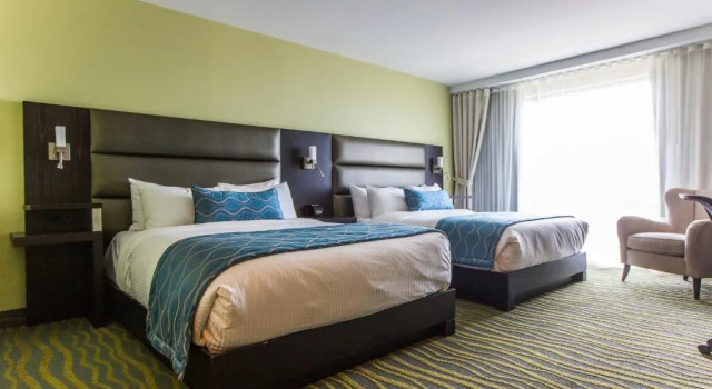 Четырёхместный номер Standard с видом на реку Hotel Levesque