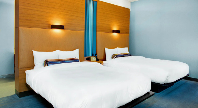 Четырёхместный номер Standard Aloft Leawood-Overland Park