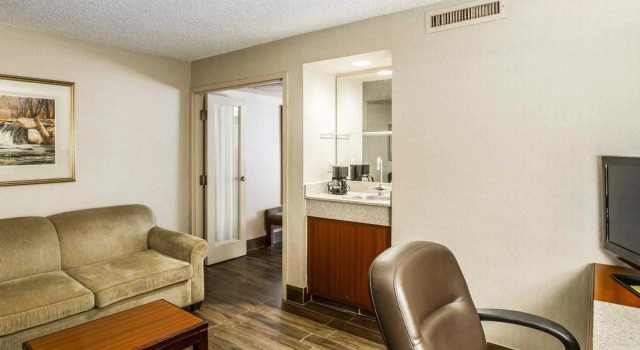 Comfort Inn North Phoenix, Забронировать Отель Дир-Вэлли 