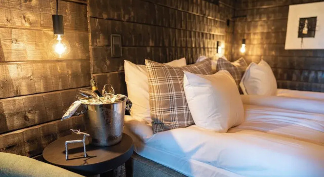 Двухместный номер Deluxe с балконом и с видом на озеро Sunday Morning Resort