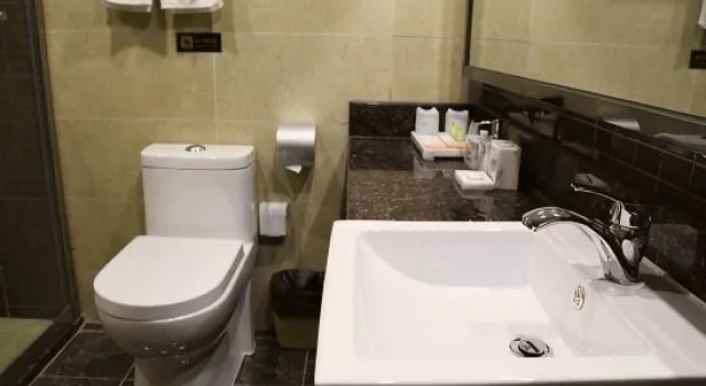 Mao Feng Hotel (Guangzhou Nancun Wanbo Metro Station)
