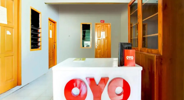 OYO 3286 Ramania Residence, Book Bed and Breakfast Hotels in Kalimantan with Parking, Parking
