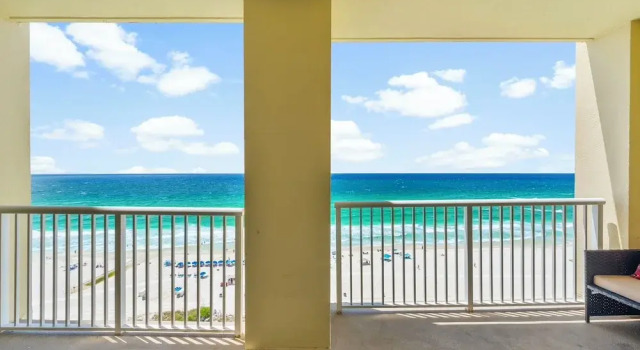 Номер Standard с 2 комнатами с балконом и с видом на океан Grand Panama Beach Resort by Panhandle Getaways