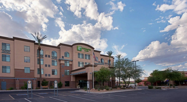 Номер Standard Holiday Inn & Suites Goodyear - West Phoenix Area by IHG