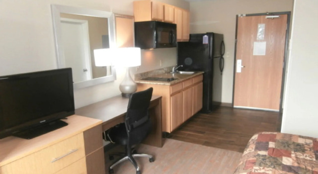 Studio 6 Lenexa - Overland Park, Buchen Sie Hotel Overland Park Kansas