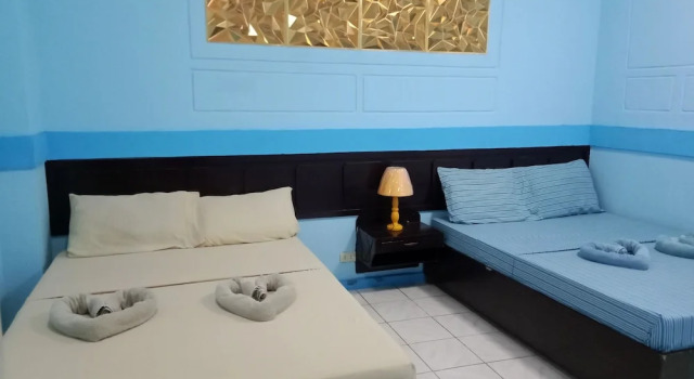 Четырёхместный семейный номер Standard Hayward Travel Inn