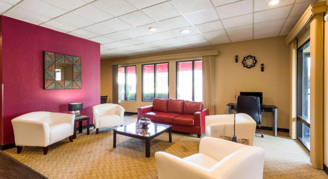 Econo Lodge Homewood - Birmingham, Boek Hotel Hotels in Alabama met parkeren, Parkeren