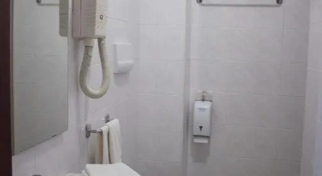 Двухместный номер Comfort Hotel Apeneste