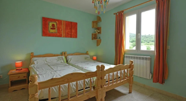Tranquil Villa with Pool View, Boek Villa Hotels in Cornillon met zwembad, Zwembad