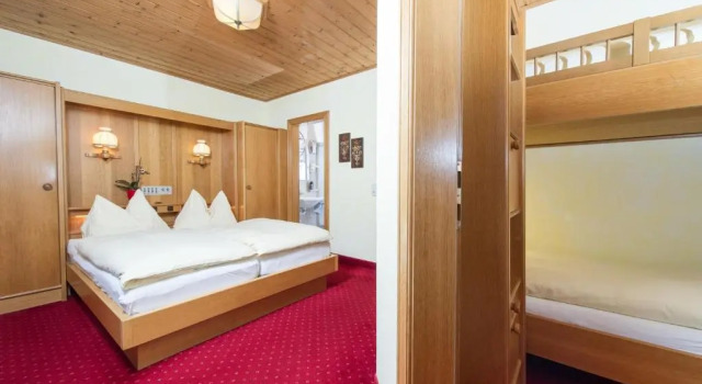 Семейный номер Standard с балконом Hotel Sonnhof