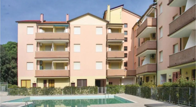 Acquamarina 8, Prenota Hotel Hotel a Veneto con piscina, Piscina