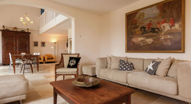 Spacious Luxury Villa With Private Heated Pool and Sauna at an Golf Course, Book Villa Hoteller i Rouzede med pool, Swimmingpool