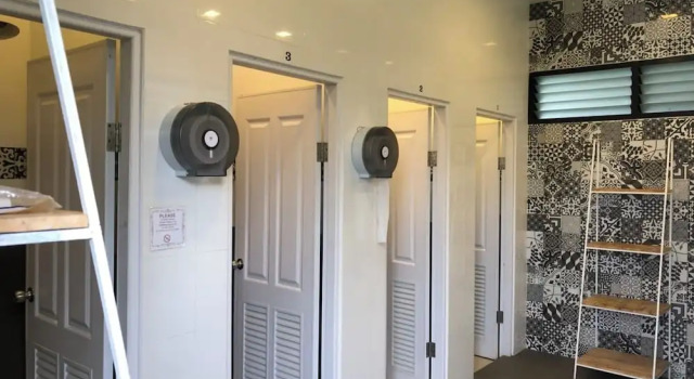 Кровать в общем номере Sherloft Home & Hostel