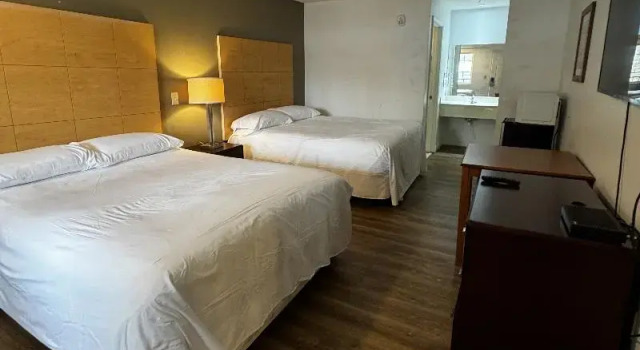 Люкс General Bragg Inn & Suites Chickamauga