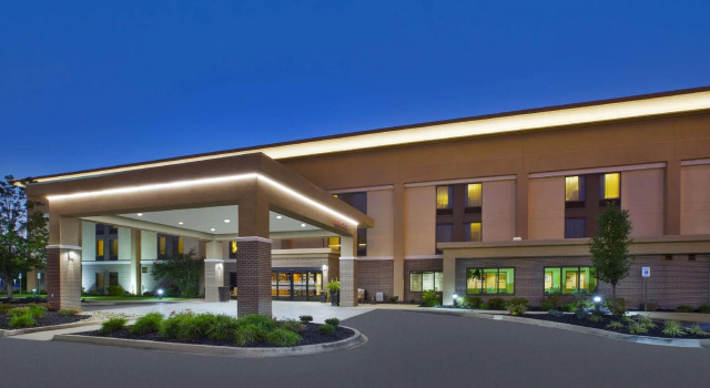 Четырёхместный номер Standard Hampton Inn Marietta