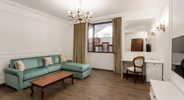 Апартаменты Deluxe c 1 комнатой Lahovary Palace Hotel