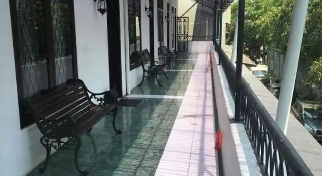 Spot On 2031 Losmen Leuwipanjang Syariah, Rezervasyon Otel Bandung Kidul Bandung