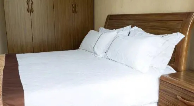 Люкс с 3 комнатами с видом на сад 1 Minute Seaview Apartment