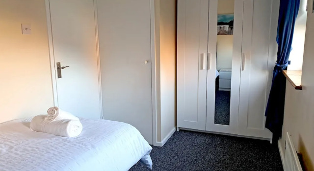 Valkyrie Serviced Accommodation - Lastingham Grove, Забронировать Отель Отели Бакингемшир с парковкой, Парковка