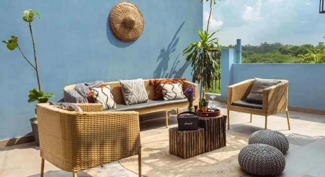 Minimalist Poshtel & Suites
