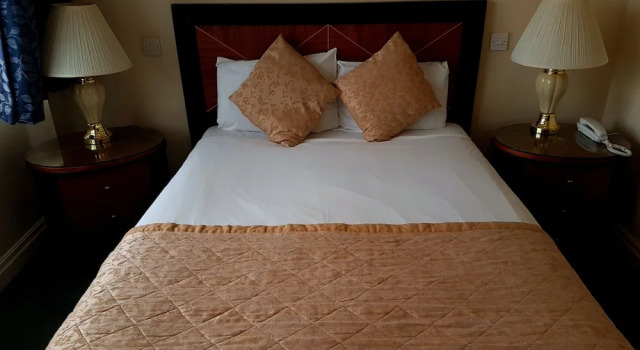 Номер Standard The Ashley Hotel