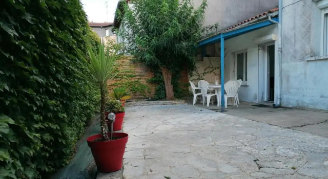 Апартаменты с 2 комнатами L'appartement du Jardin Perdoux