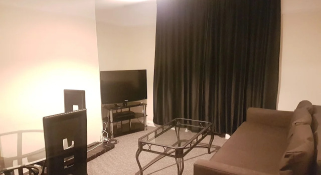 Alexandra House, Забронировать Дом для отпуска Коттеджи Саутгемптона, рядом с Театр «Мэйфлауэр», Коттедж