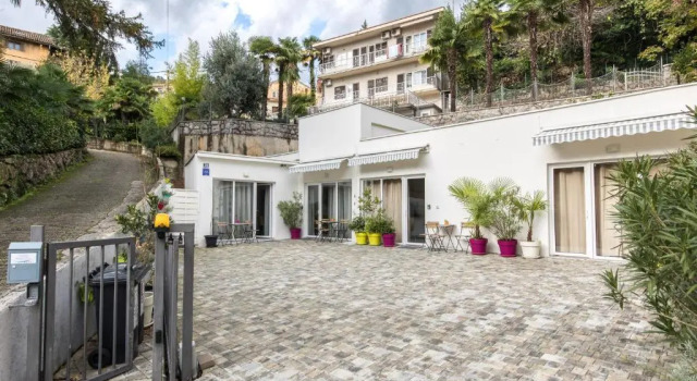 Апартаменты Apartment Lauro Opatija, ground floor, parking, near sea