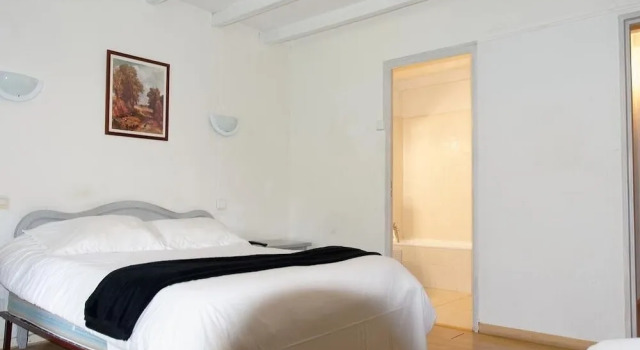 Hôtel Auberge du Bérange, Rezerwuj Hostel Hostele w Montpellier, Hostel