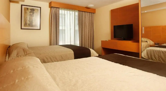 Номер Executive La Posada Hotel y Suites