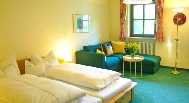 Gschwendtnerhof KrausA Appartement 2, Varaa Huoneisto Hotellit Baijeri pysäköinnillä, Pysäköinti