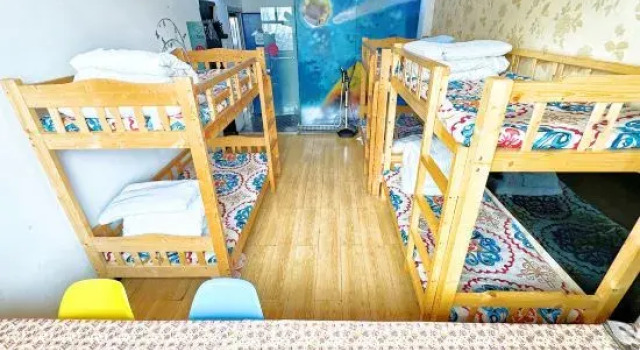 Кровать в общем номере (женский номер) Yilu Xiangdong Youth Hostel