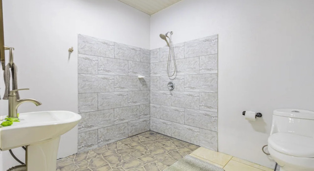 Кровать в общем номере Hotel Cabinas el Tecal