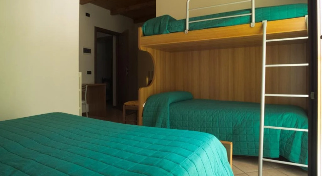 Albergo Ristorante Innocenti, Buchen Sie Hotel Ardenno 