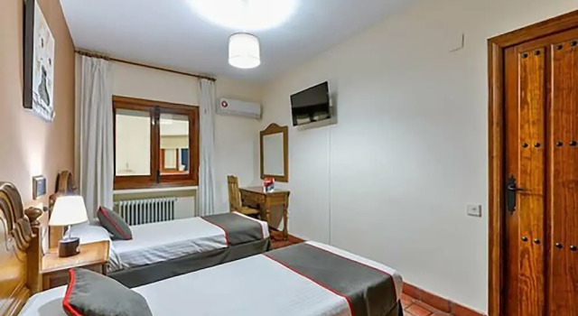 Двухместный номер Economy Hostal Alfonso XI