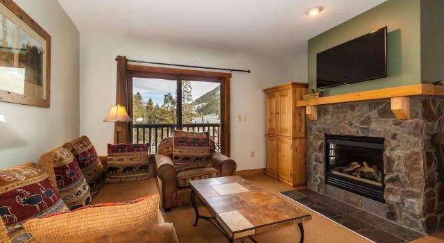 Red Hawk Lodge Condo, Забронировать Апартаменты/квартира Отели Roosevelt National Forest с парковкой, Парковка