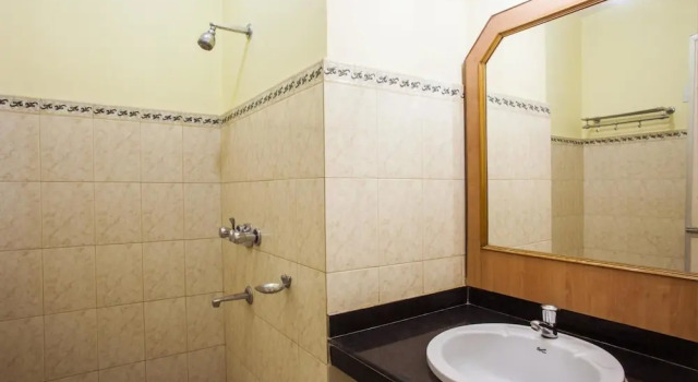 Deluxe Neljän hengen huone Hotel Lee Garden, Near Blue Flag Beach(500 Mtrs), Puri
