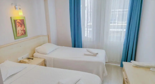 Номер Economy с балконом Habesos Hotel